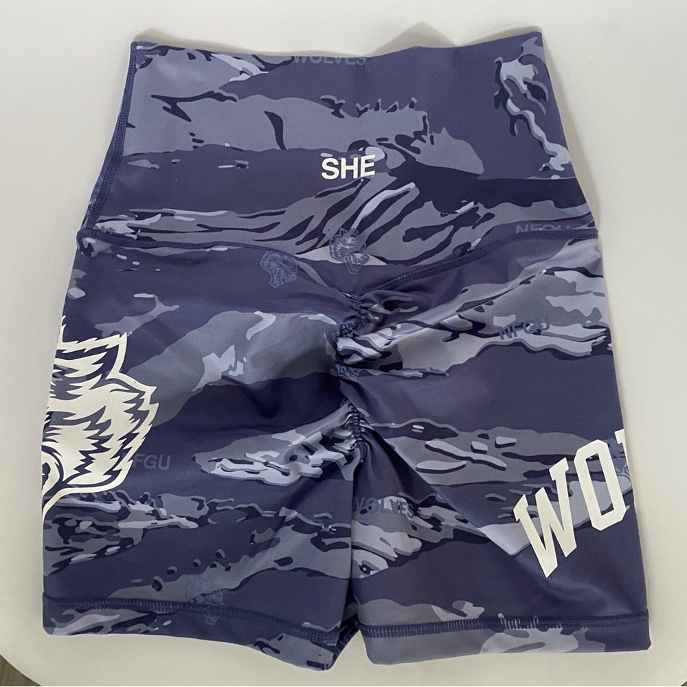 Darc Sport She Wolves Arch Pump Shorts. Size XS